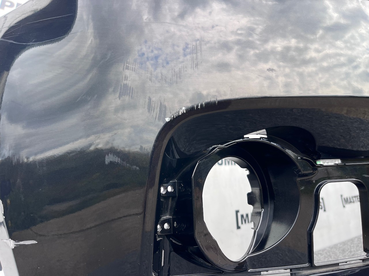 Suzuki Ignis Mhev Sz-t Mk2 Hatchback 1.2 2017-2020 Front Bumper Genuine [j245]