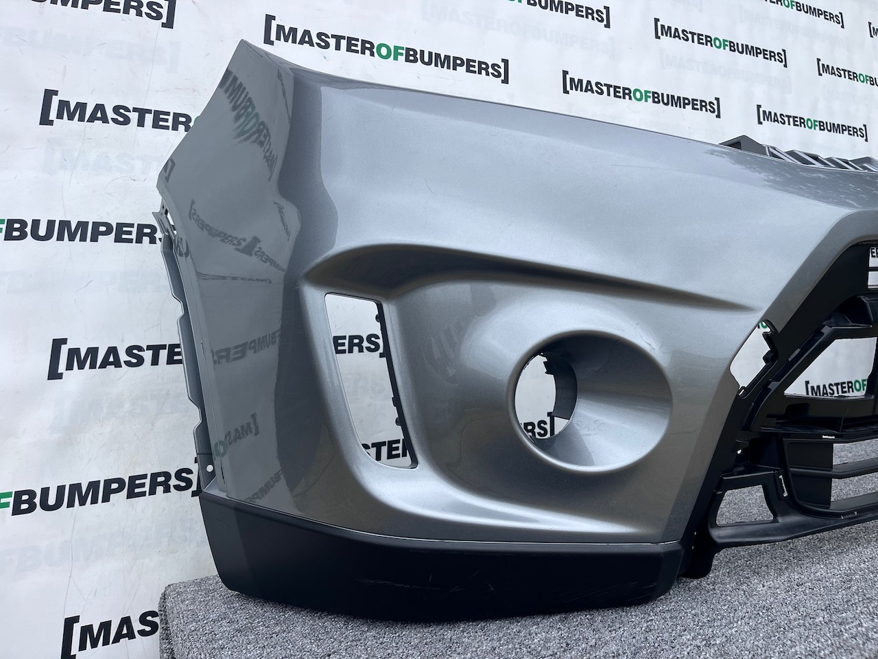 Suzuki Vitara Sz-t Mk4 Hatchback 2015-2018 Front Bumper No Pdc Genuine [j253]