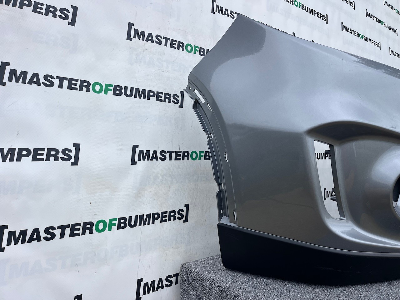 Suzuki Vitara Sz-t Mk4 Hatchback 2015-2018 Front Bumper No Pdc Genuine [j253]