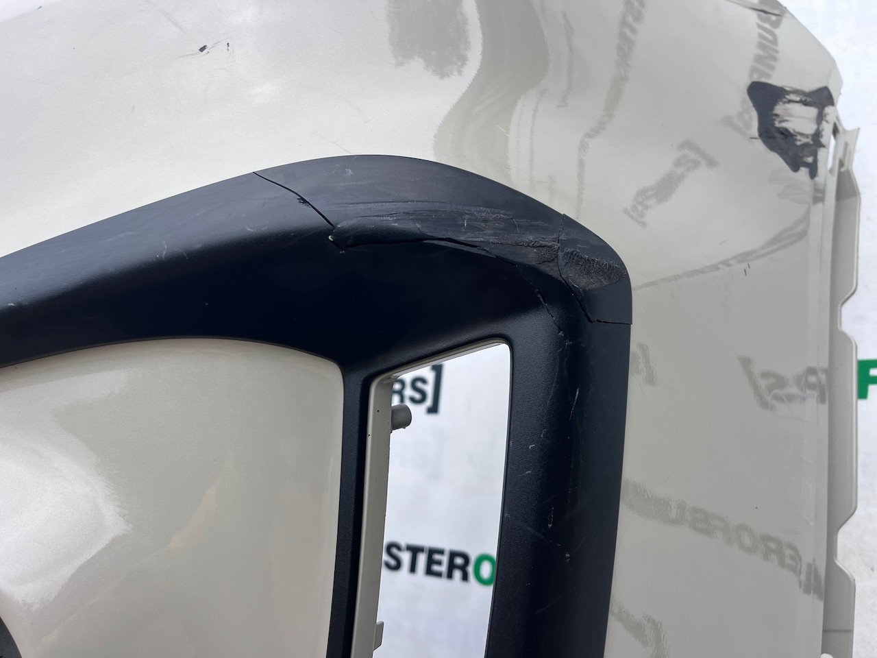 Suzuki Vitara Allgrip Mk4 Hatchback 2015-2018 Front Bumper No Pdc Genuine [j254]