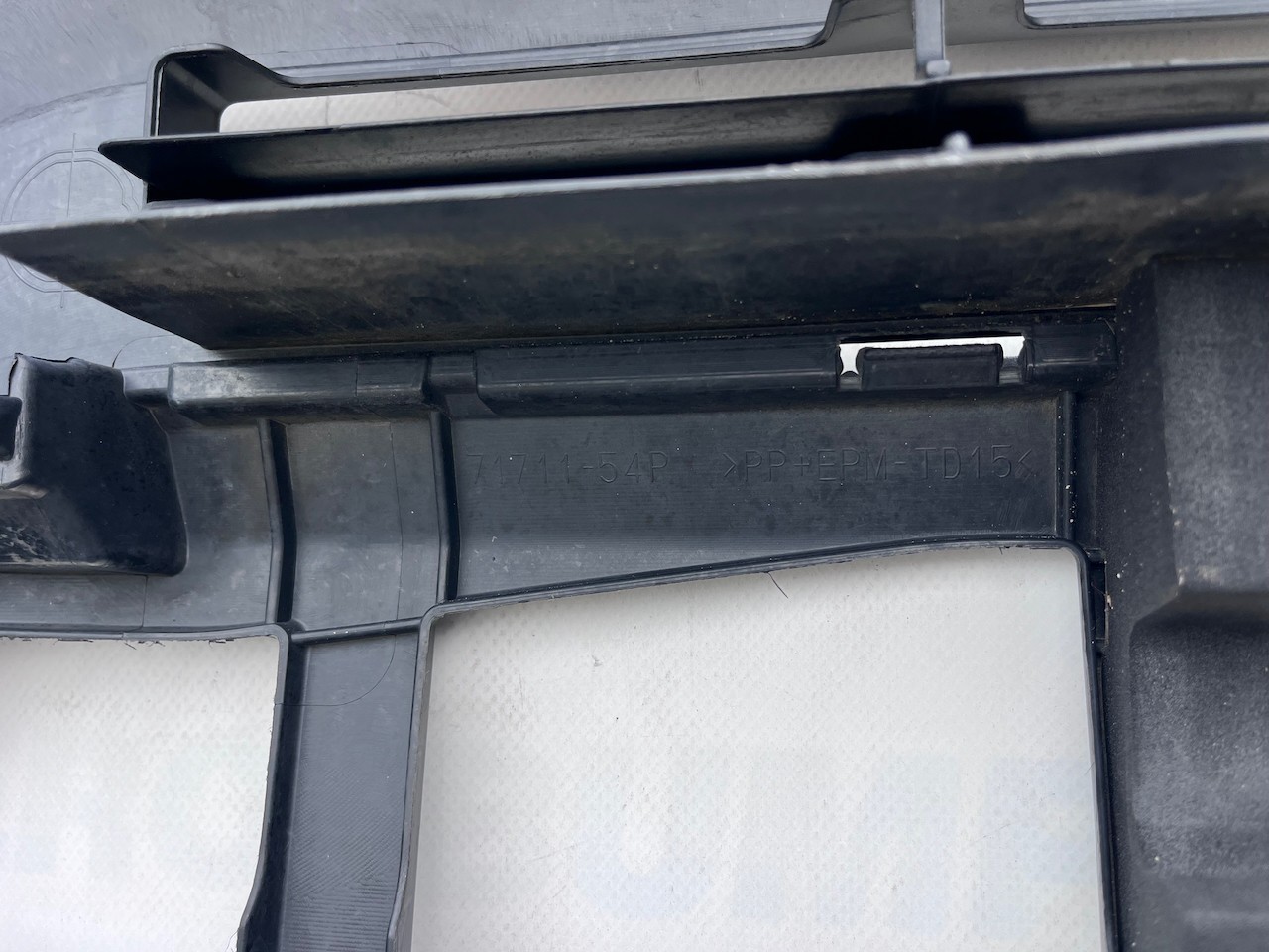 Suzuki Vitara Allgrip Mk4 Hatchback 2015-2018 Front Bumper No Pdc Genuine [j254]