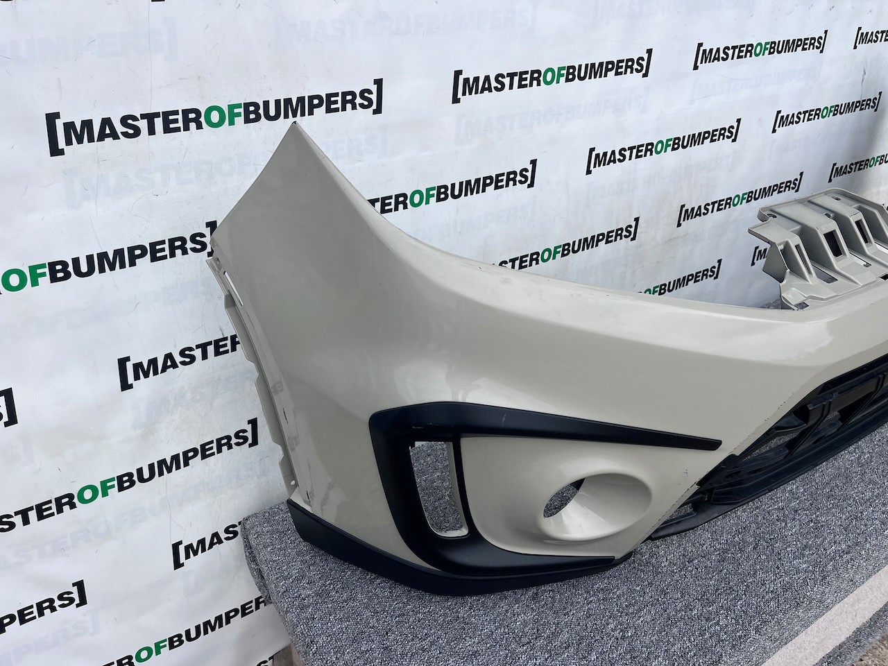 Suzuki Vitara Allgrip Mk4 Hatchback 2015-2018 Front Bumper No Pdc Genuine [j254]