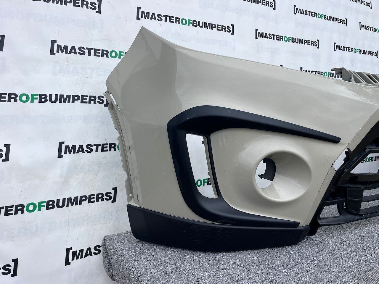 Suzuki Vitara Allgrip Mk4 Hatchback 2015-2018 Front Bumper No Pdc Genuine [j254]