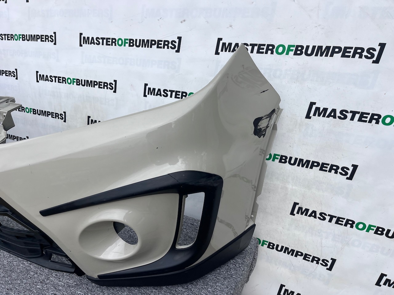 Suzuki Vitara Allgrip Mk4 Hatchback 2015-2018 Front Bumper No Pdc Genuine [j254]