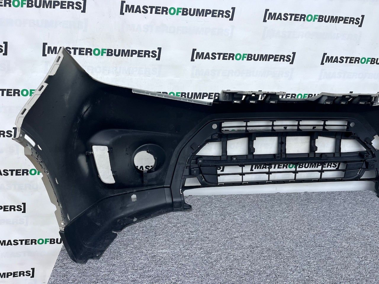 Suzuki Vitara Sz-t Mk4 Hatchback 2015-2018 Front Bumper 4 Pdc Genuine [j251]