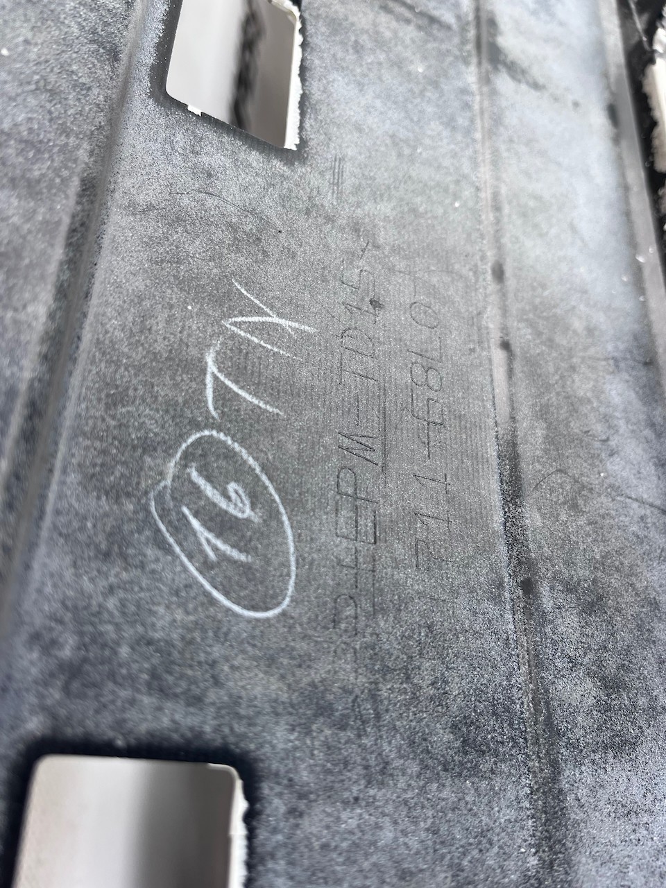 Suzuki Swift Se Hatchback Sz4 Mk2 2010-2012 Front Bumper Genuine [j262]