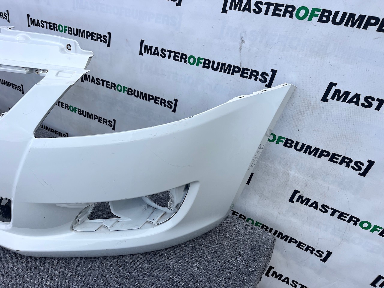 Suzuki Swift Se Hatchback Sz4 Mk2 2010-2012 Front Bumper Genuine [j262]