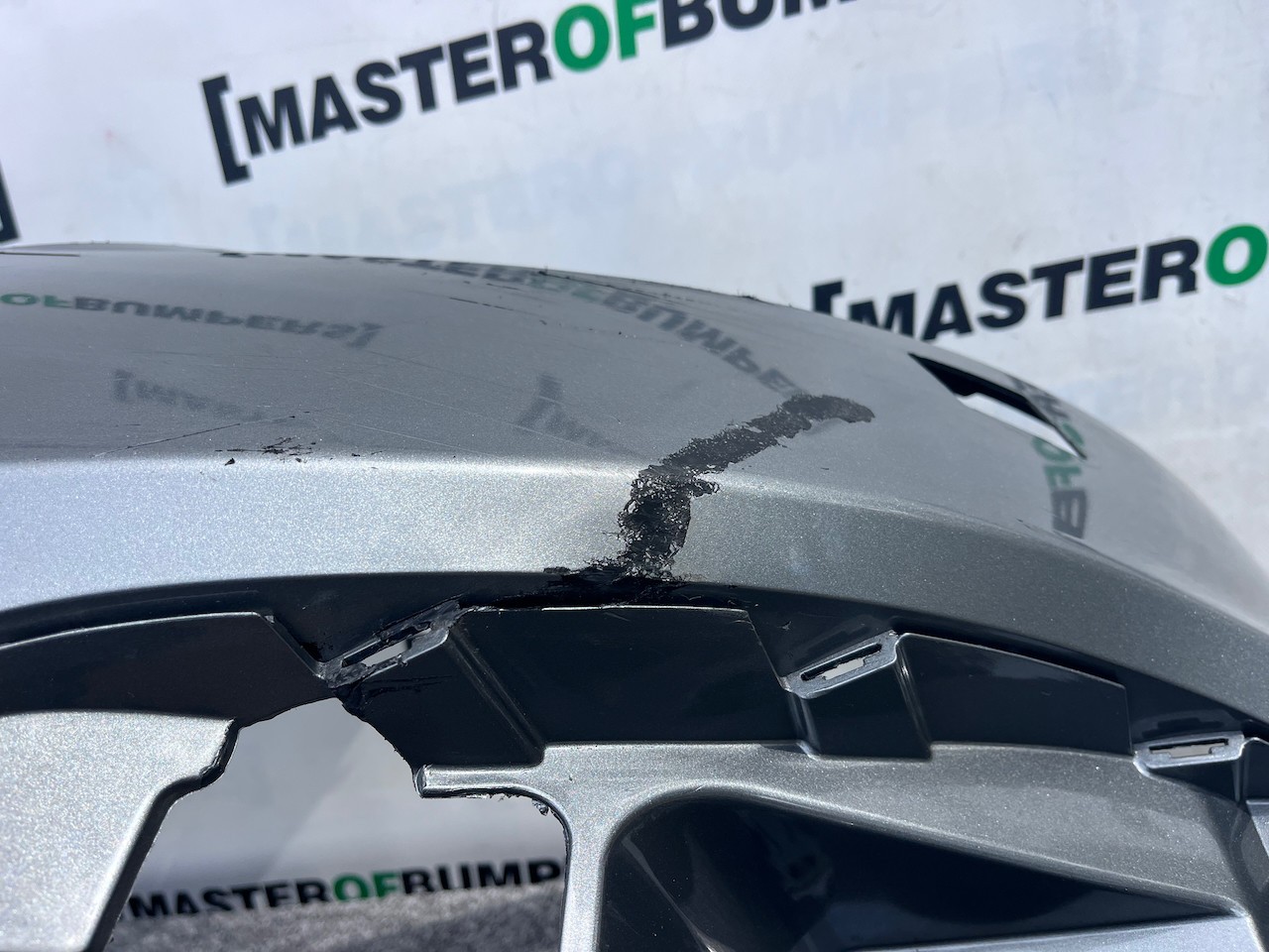 Suzuki Swift Sport Mk3 Hatchback 2012-2016 Front Bumper Genuine [j264]