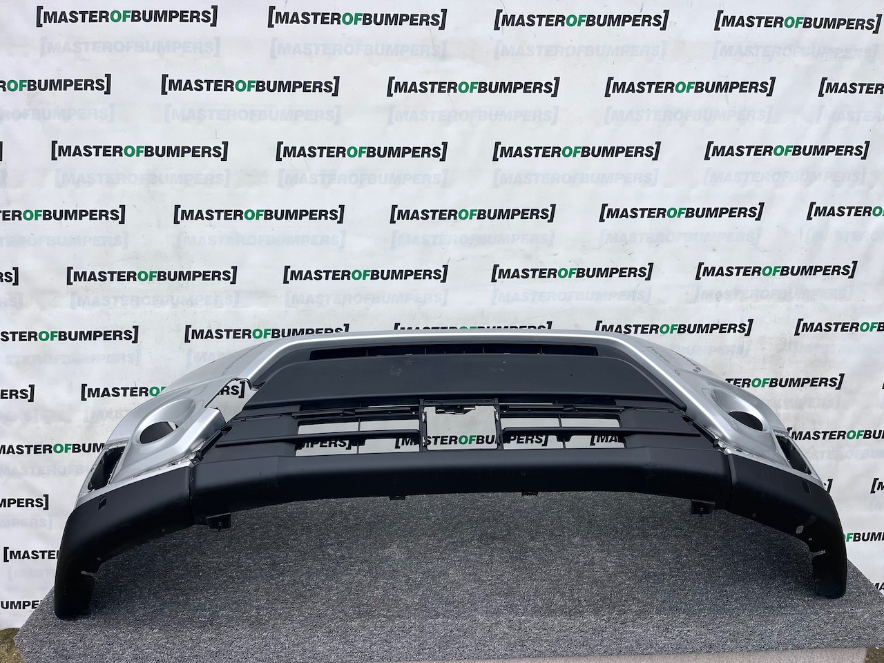 Suzuki Vitara Sz-t Mk4 Lift Hatch 2019-2024 Front Bumper 4 Pdc Genuine [j284]