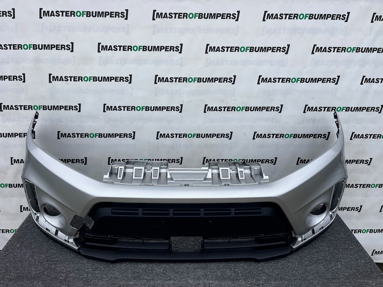 Suzuki Vitara Sz-t Mk4 Lift Hatch 2019-2024 Front Bumper 4 Pdc Genuine [j284]