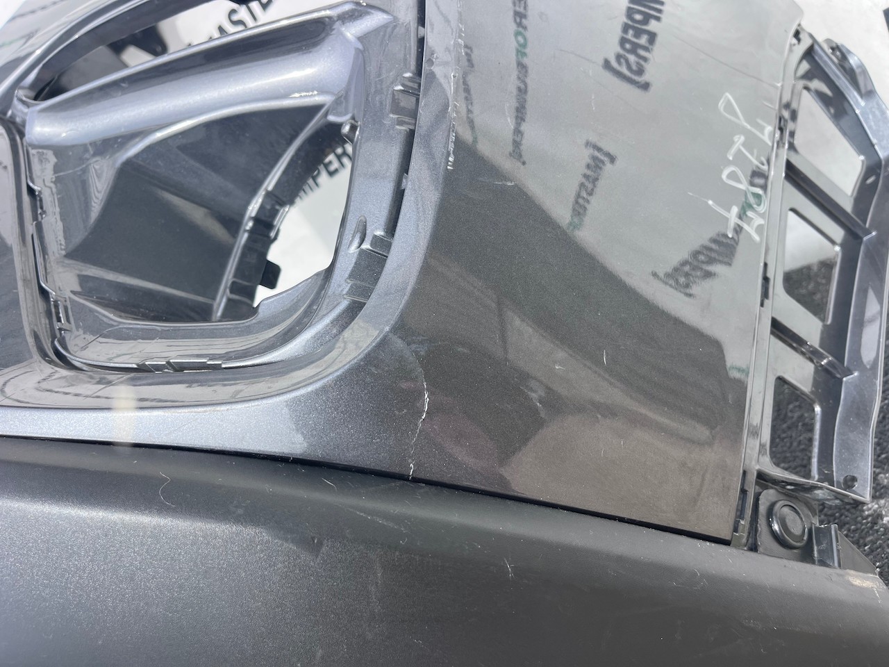 Suzuki Sx4 S Cross Hatchabck 2021-2024 Front Bumper 4 Pdc Genuine [j287]