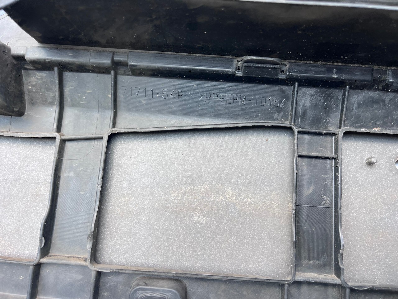 Suzuki Vitara Sz-4 Sz-t Mk4 2015-2018 Front Bumper 4 Pdc Genuine [j297]