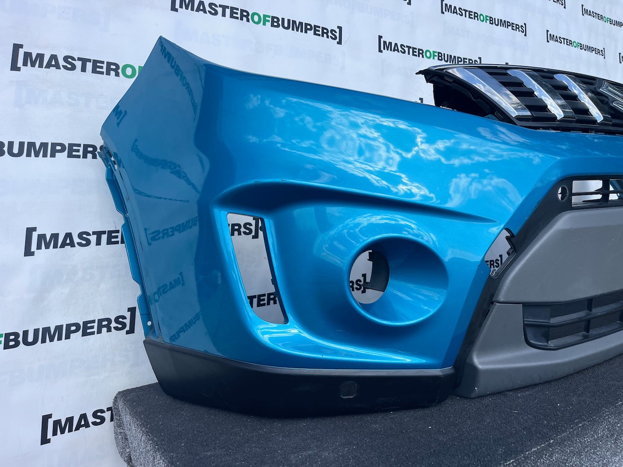 Suzuki Vitara Sz-4 Sz-t Mk4 2015-2018 Front Bumper 4 Pdc Genuine [j297]