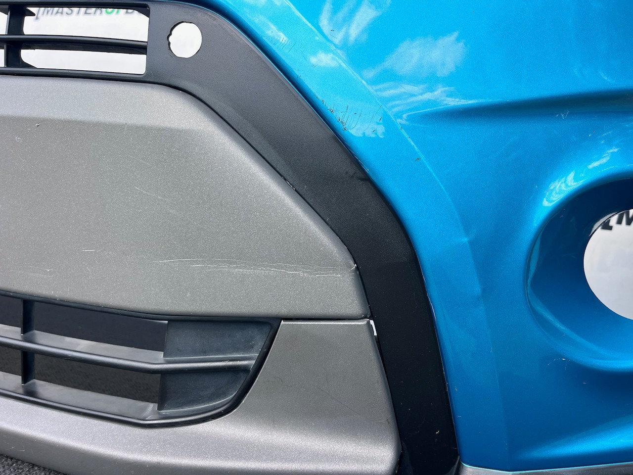 Suzuki Vitara Sz-4 Sz-t Mk4 2015-2018 Front Bumper 4 Pdc Genuine [j297]