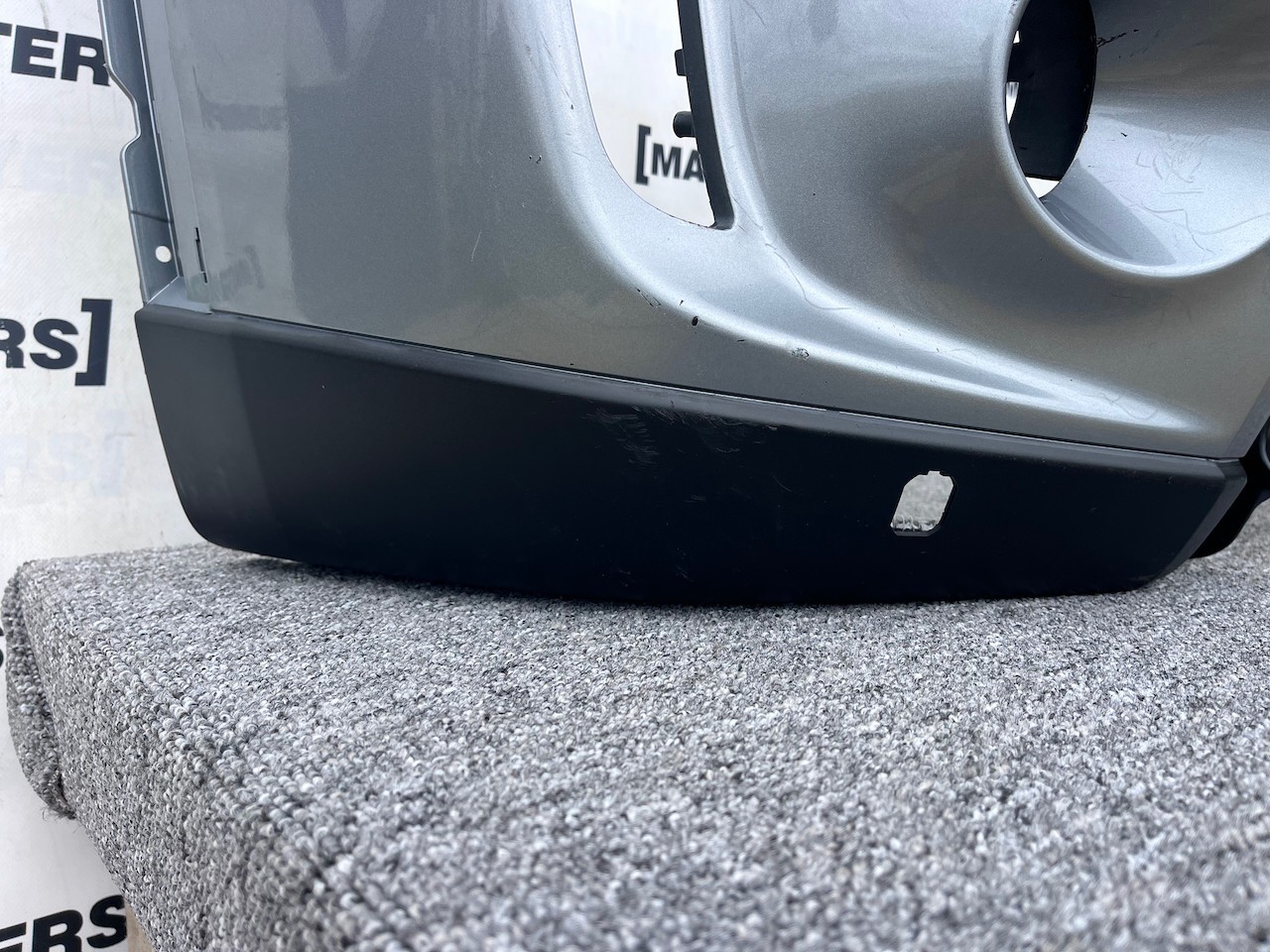 Suzuki Vitara Sz-t Mk4 Hatchback 2015-2018 Front Bumper 4 Pdc Genuine [j250]