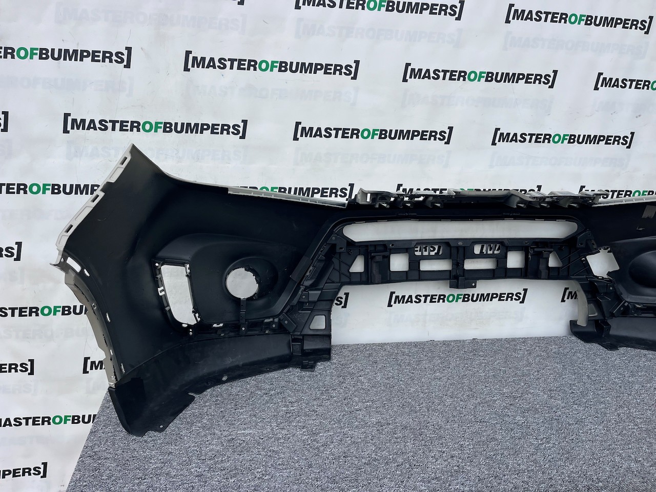 Suzuki Vitara Sz-t Mk4 Lift Hatch 2019-2024 Front Bumper No Pdc Genuine [j256]