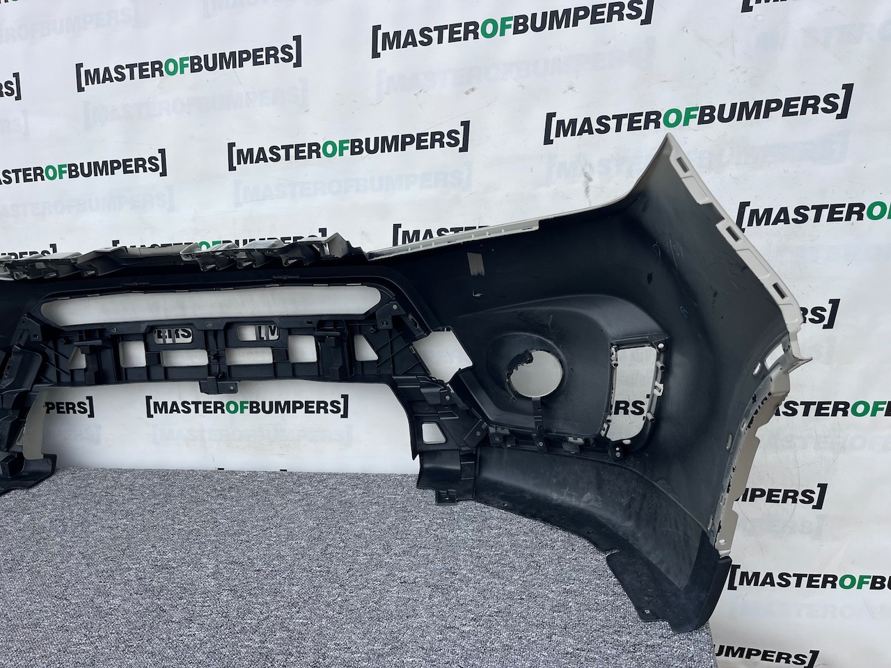 Suzuki Vitara Sz-t Mk4 Lift Hatch 2019-2024 Front Bumper No Pdc Genuine [j256]