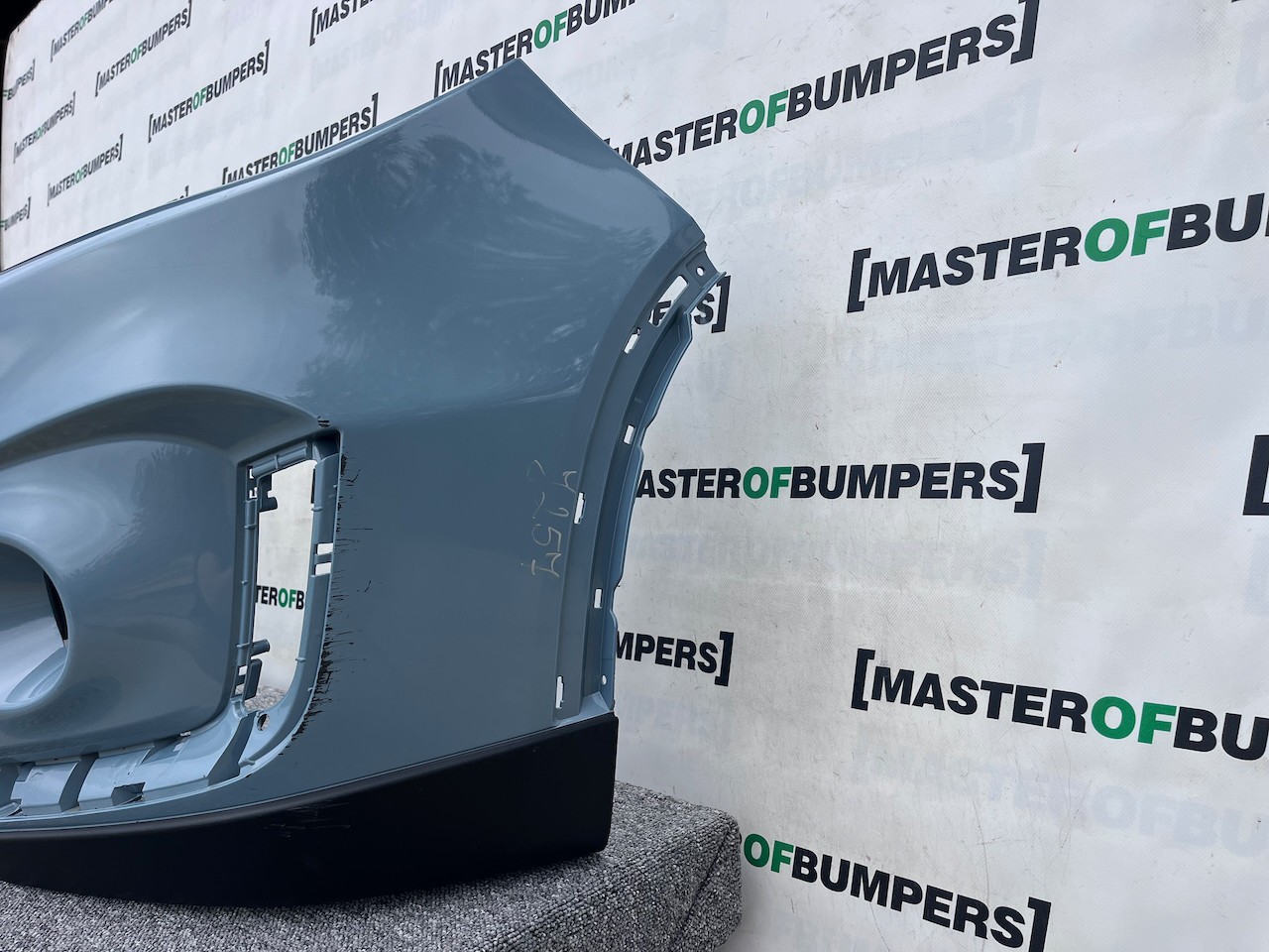 Suzuki Vitara Sz-t Mk4 Lift Hatch 2019-2024 Front Bumper No Pdc Genuine [j257]