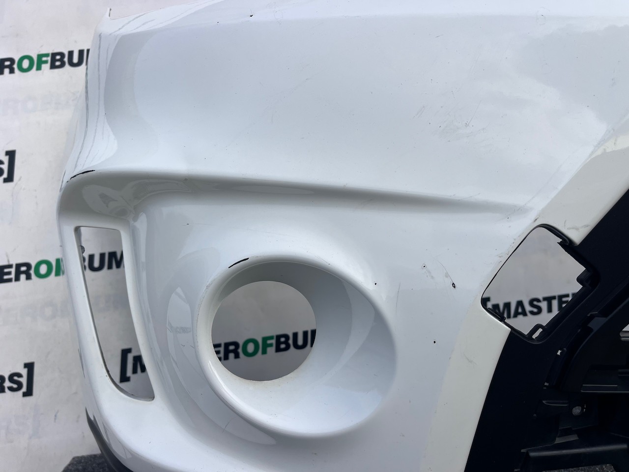 Suzuki Vitara Sz-4 Sz-t Mk4 2015-2018 Front Bumper No Pdc Genuine [j283]