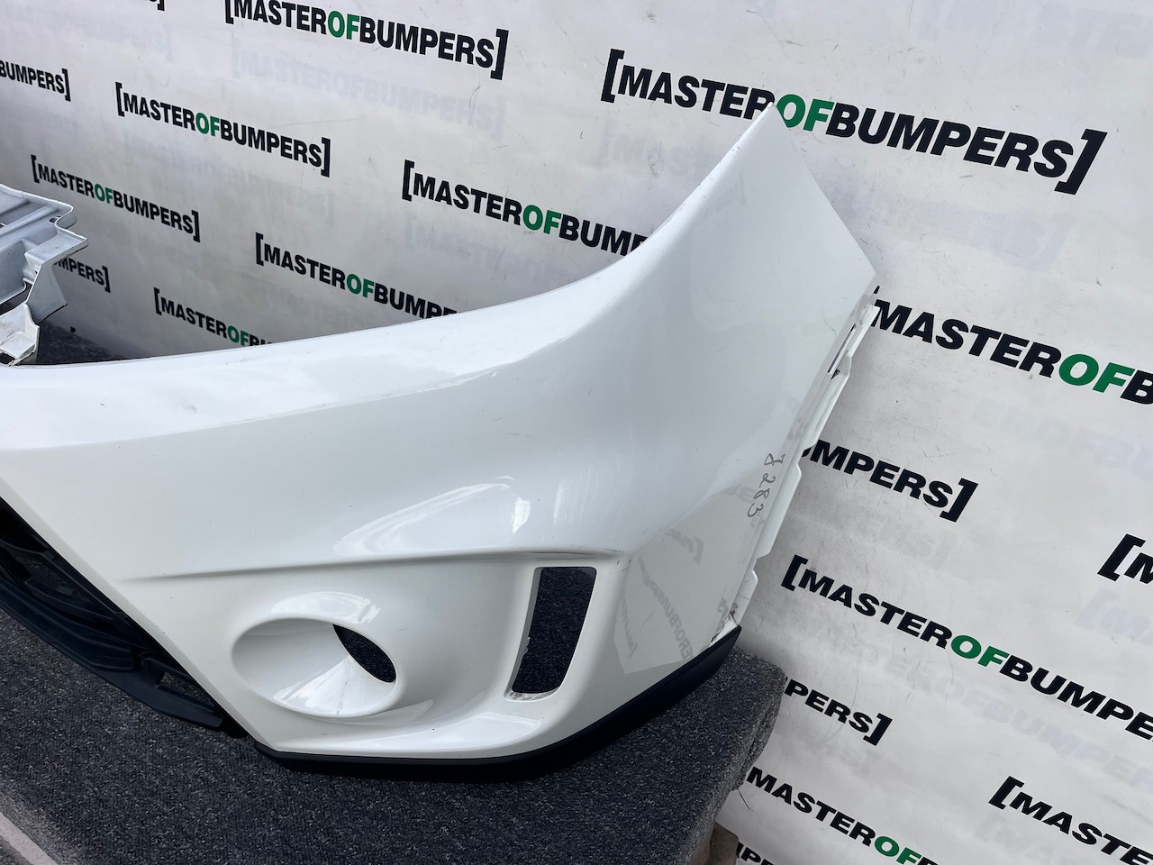 Suzuki Vitara Sz-4 Sz-t Mk4 2015-2018 Front Bumper No Pdc Genuine [j283]
