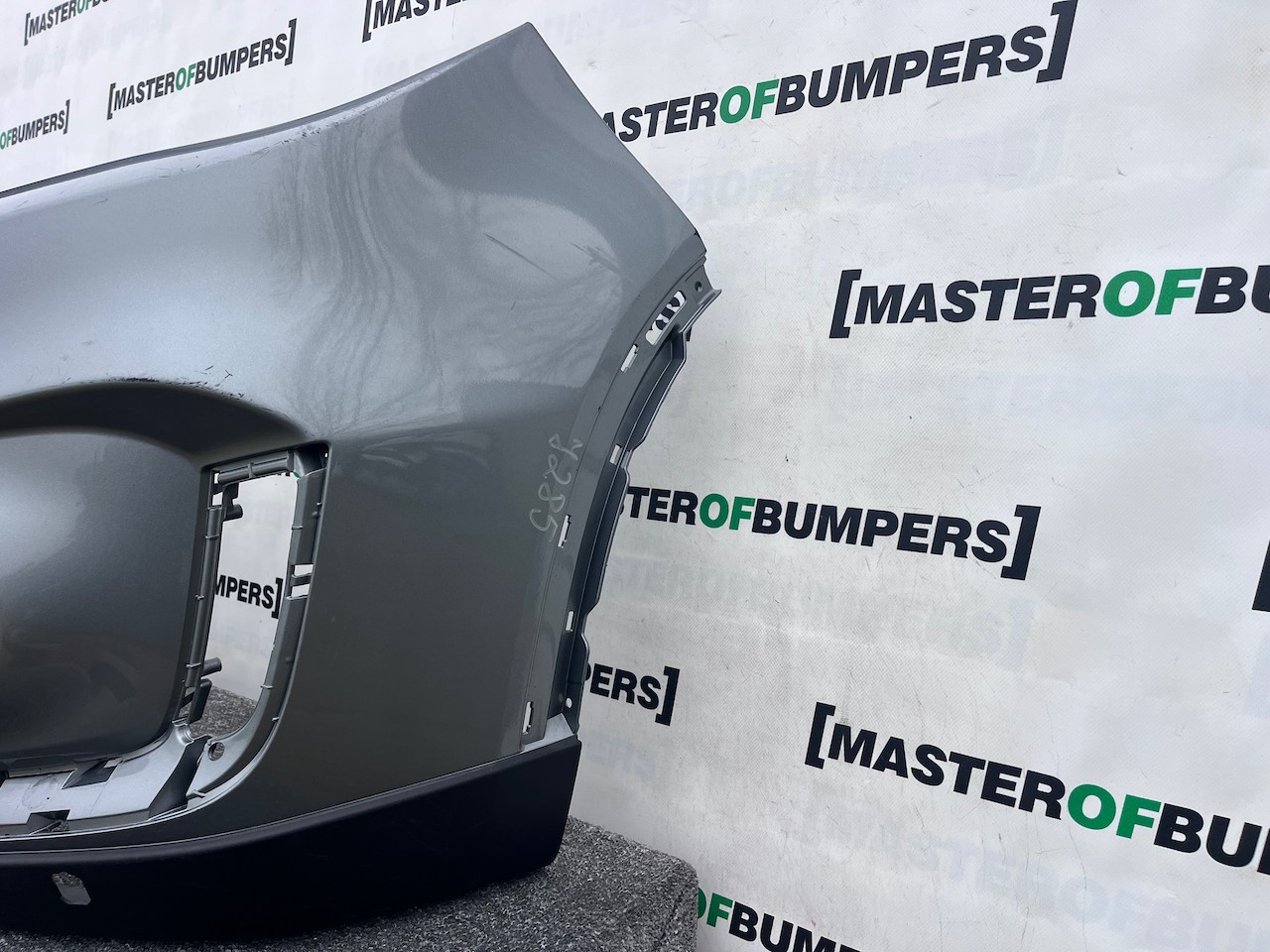 Suzuki Vitara Sz-t Mk4 Lift Hatch 2019-2024 Front Bumper 4 Pdc Genuine [j285]