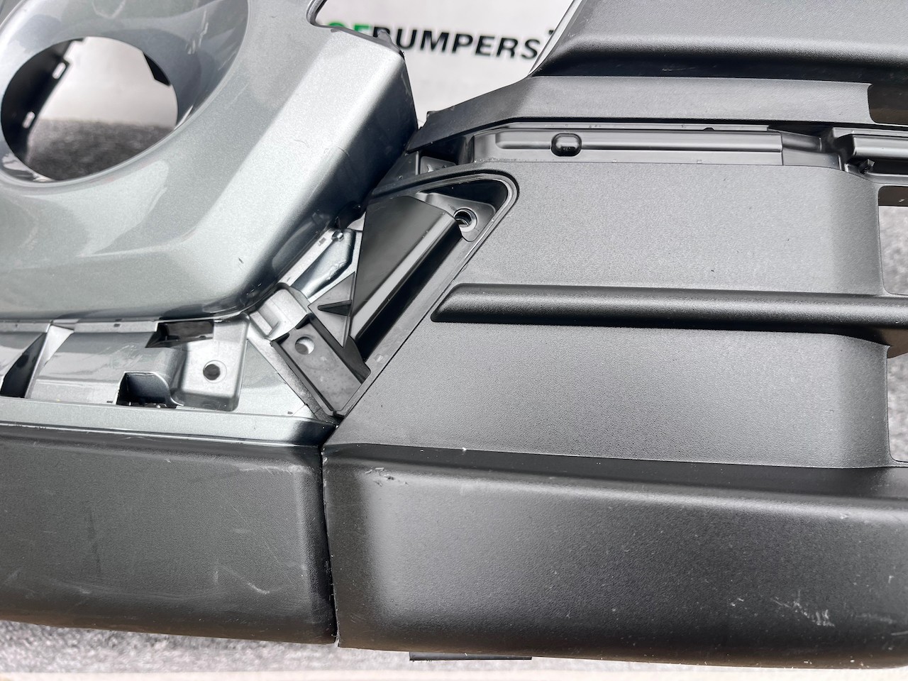 Suzuki Vitara Sz-t Mk4 Lift Hatch 2019-2024 Front Bumper 4 Pdc Genuine [j285]