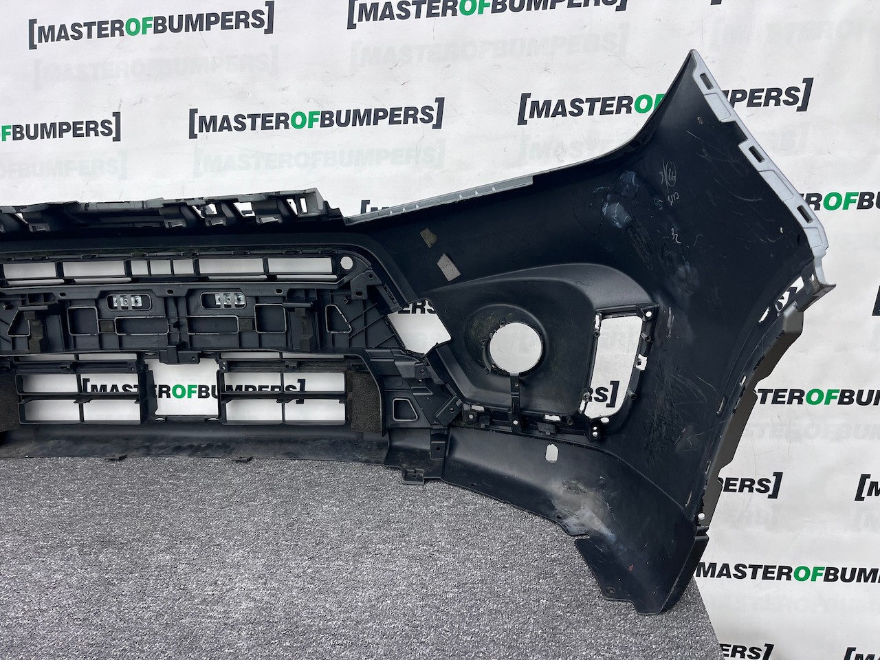 Suzuki Vitara Sz-t Mk4 Lift Hatch 2019-2024 Front Bumper 4 Pdc Genuine [j285]