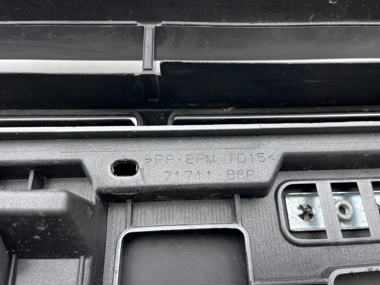 Suzuki Vitara Sz-t Mk4 Lift Hatch 2019-2024 Front Bumper 4 Pdc Genuine [j285]