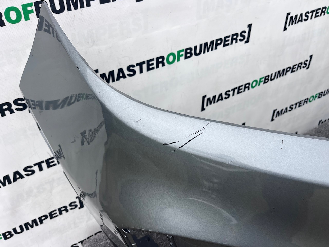 Suzuki Vitara Sz-t Mk4 Lift Hatch 2019-2024 Front Bumper 4 Pdc Genuine [j285]