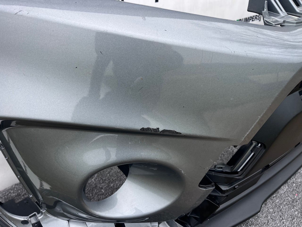 Suzuki Vitara Sz-t Mk4 Lift Hatch 2019-2024 Front Bumper 4 Pdc Genuine [j285]