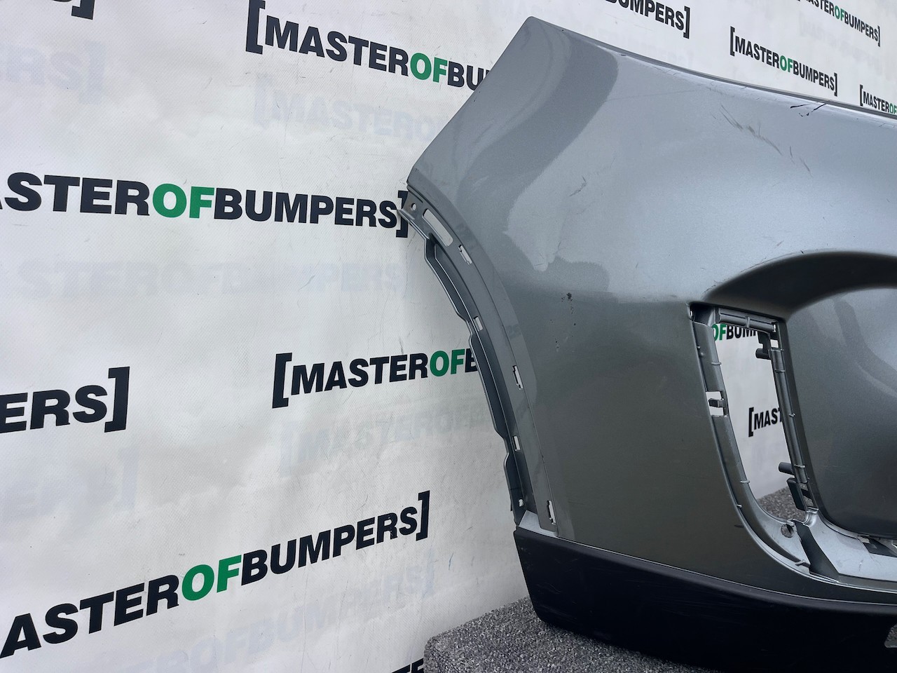 Suzuki Vitara Sz-t Mk4 Lift Hatch 2019-2024 Front Bumper 4 Pdc Genuine [j285]