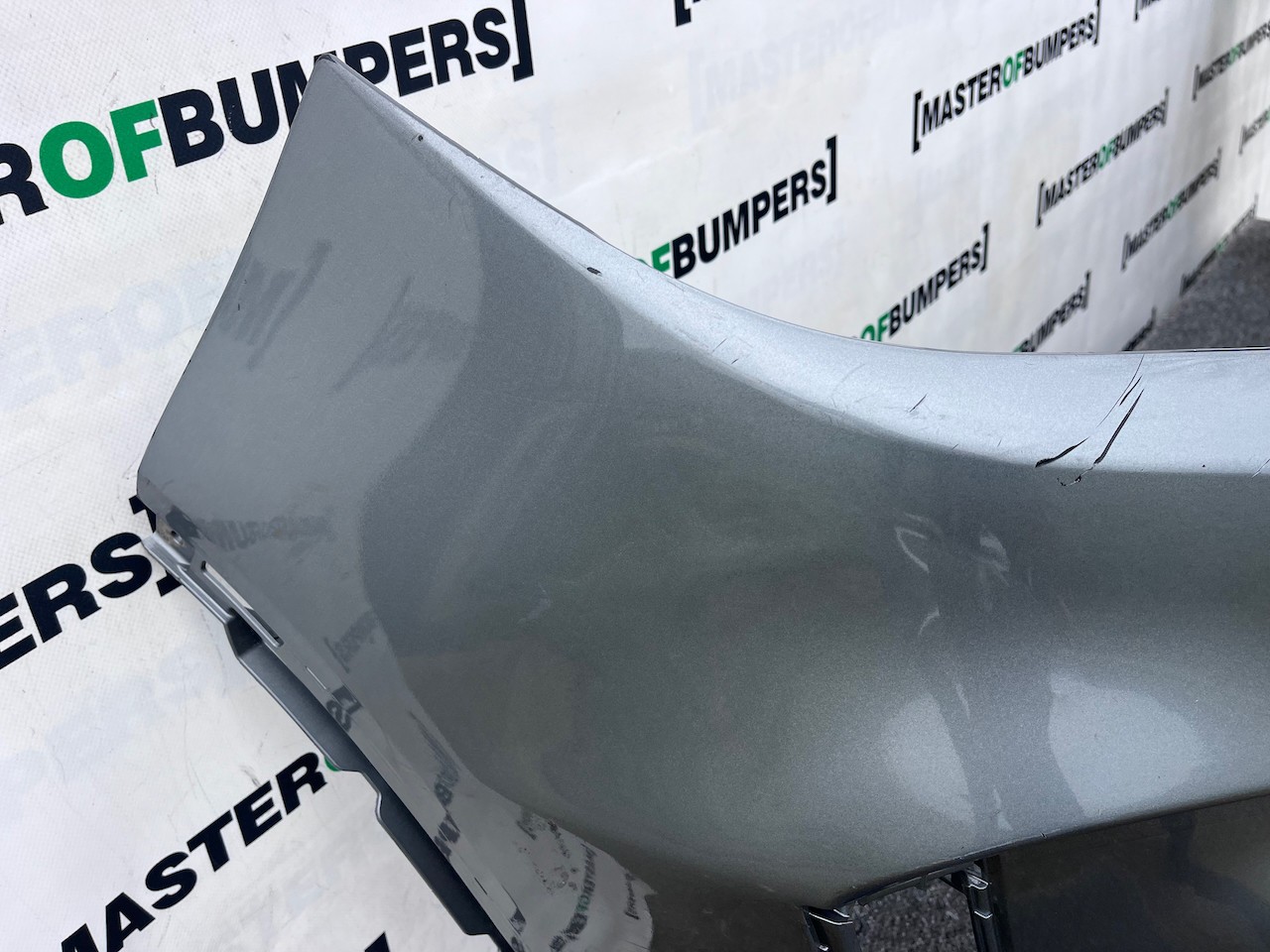 Suzuki Vitara Sz-t Mk4 Lift Hatch 2019-2024 Front Bumper 4 Pdc Genuine [j285]