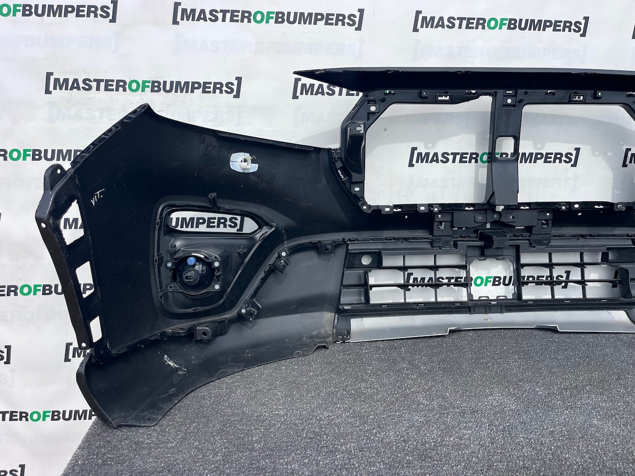 Suzuki Sx4 S Cross Hatchabck 2021-2024 Front Bumper 4 Pdc Genuine [j289]