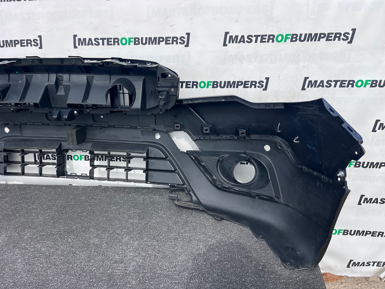 Suzuki Sx4 S Cross Hatchabck Lift 2017-2021 Front Bumper 4 Pdc Genuine [j292]