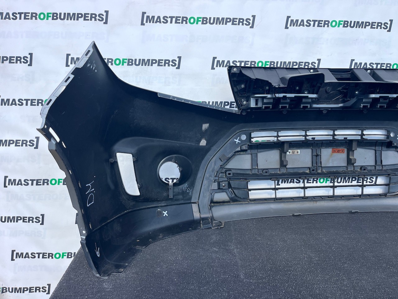 Suzuki Vitara Sz-4 Sz-t Mk4 2015-2018 Front Bumper 4 Pdc Genuine [j295]