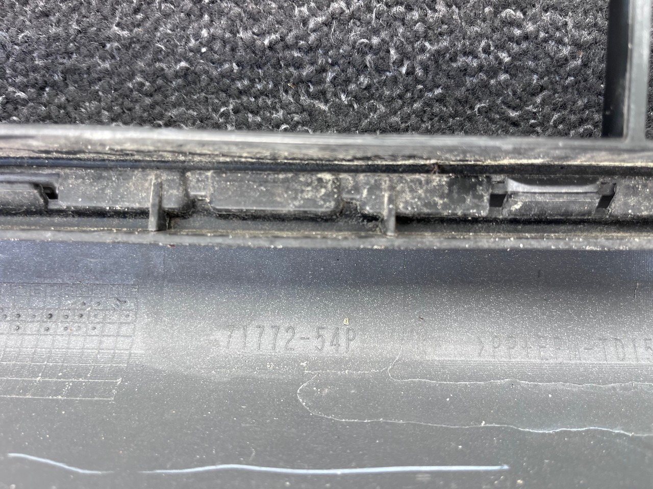 Suzuki Vitara Sz-4 Sz-t Mk4 2015-2018 Front Bumper 4 Pdc Genuine [j296]