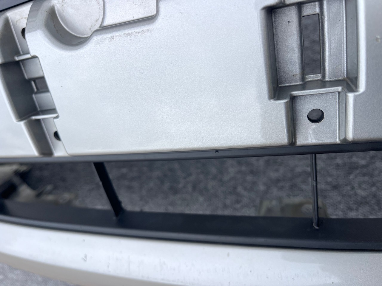 Suzuki Ignis Hybrid Sz5 Hatchback Mk2 Lift 2020-2024 Front Bumper Genuine [j243]