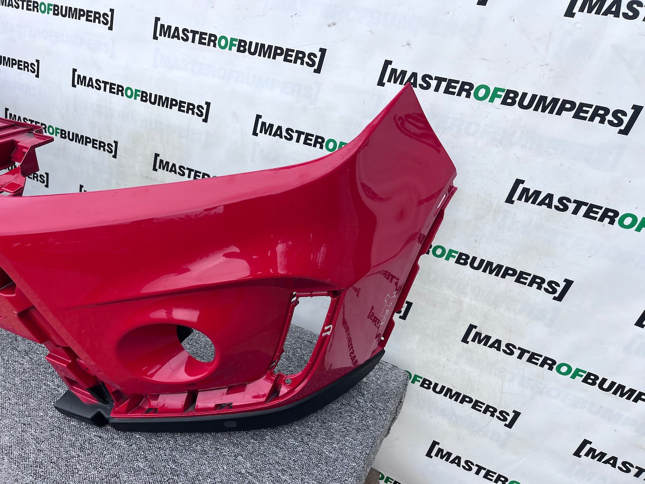 Suzuki Vitara Sz-t Mk4 Lift Hatch 2019-2024 Front Bumper 4 Pdc Genuine [j259]
