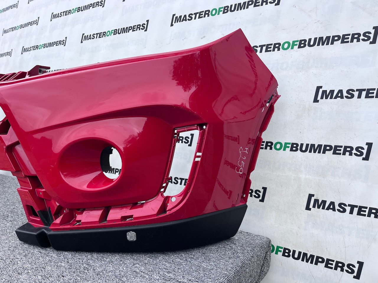 Suzuki Vitara Sz-t Mk4 Lift Hatch 2019-2024 Front Bumper 4 Pdc Genuine [j259]