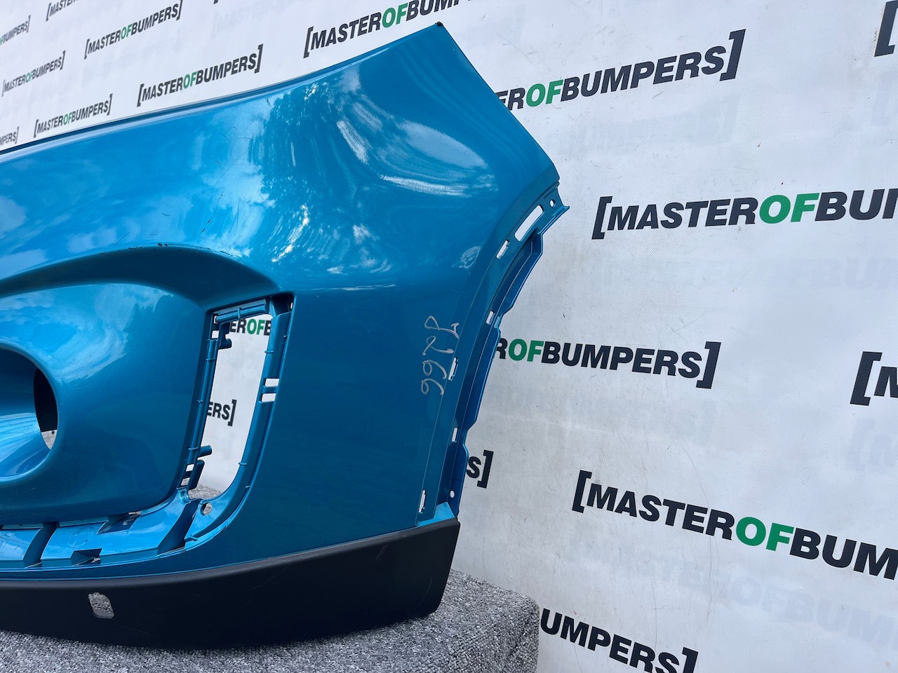 Suzuki Vitara Sz-t Mk4 Lift 2019-2024 Front Bumper 4 Pdc Genuine [j266]