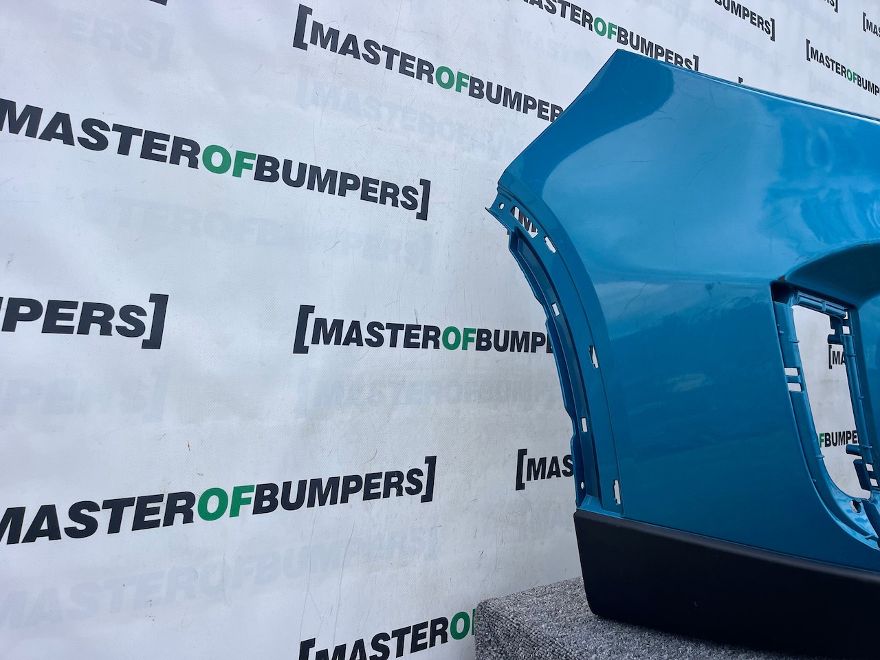 Suzuki Vitara Sz-t Mk4 Lift 2019-2024 Front Bumper 4 Pdc Genuine [j266]