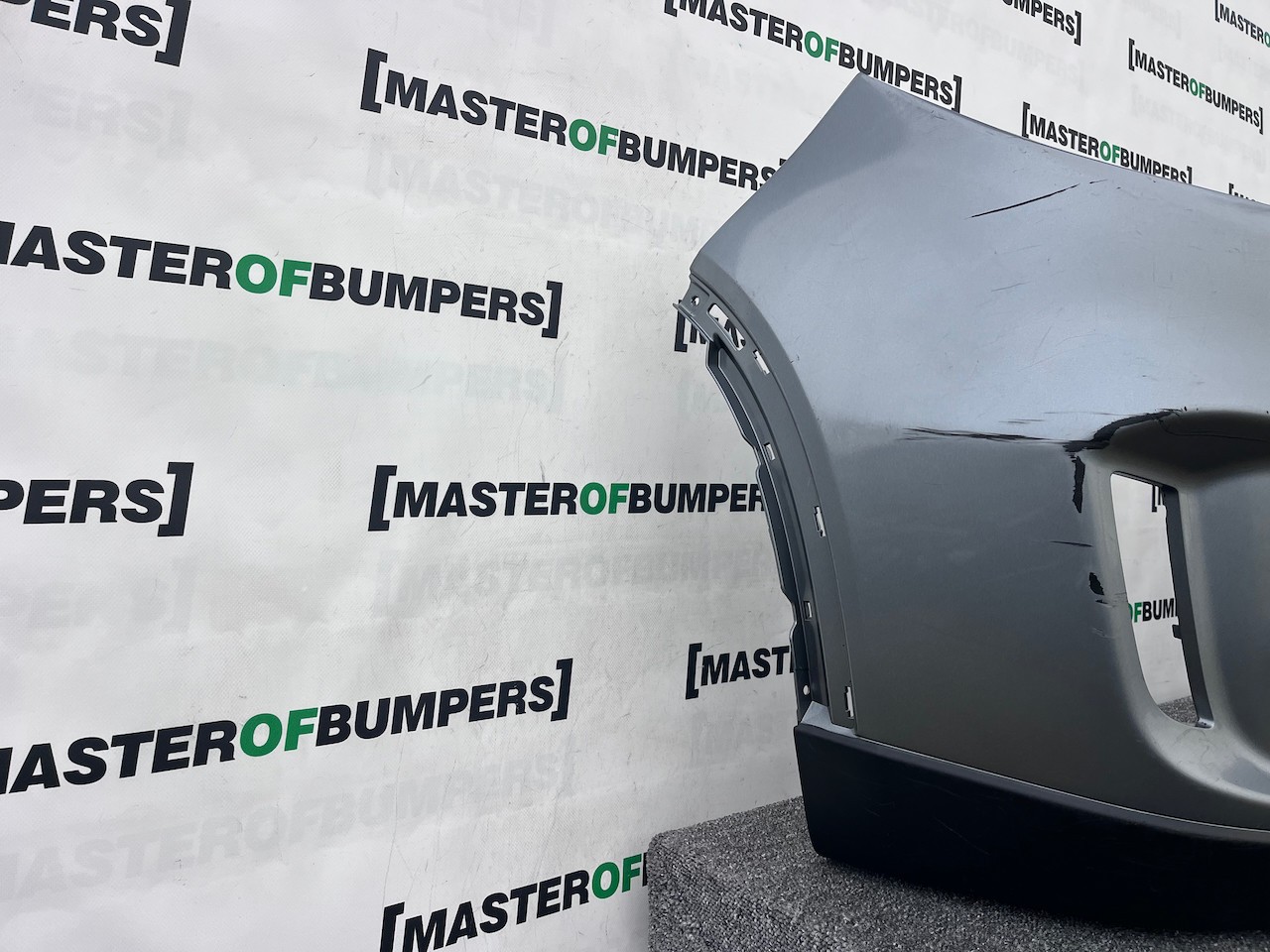 Suzuki Vitara Sz-t Mk4 Hatchback 2015-2018 Front Bumper No Pdc Genuine [j275]