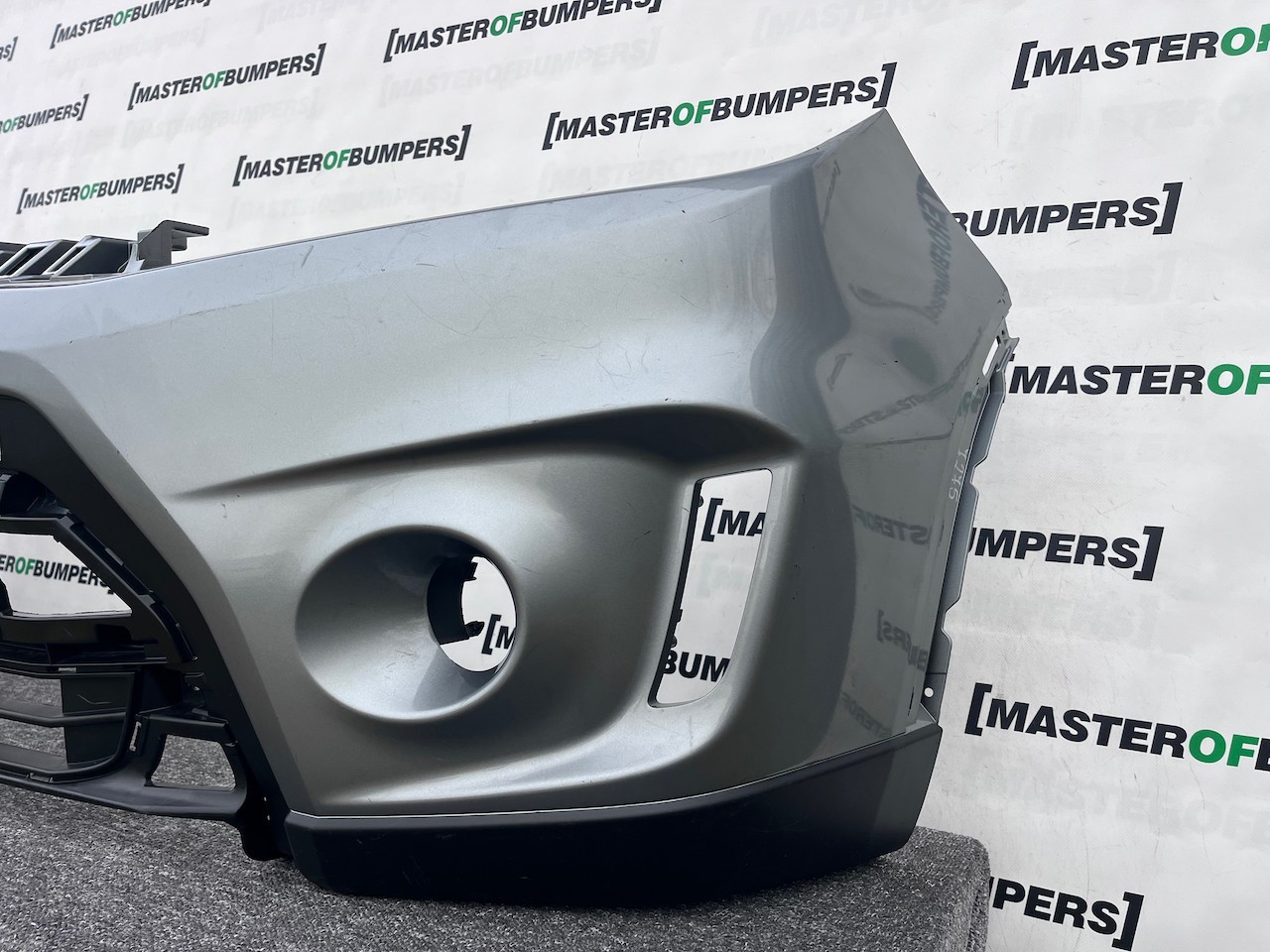 Suzuki Vitara Sz-t Mk4 Hatchback 2015-2018 Front Bumper No Pdc Genuine [j275]