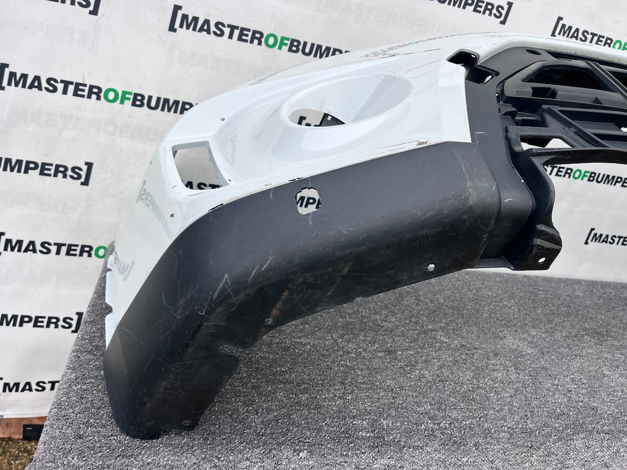 Suzuki Vitara All Grip Sz-t Mk4 2015-2018 Front Bumper 4 Pdc Genuine [j274]