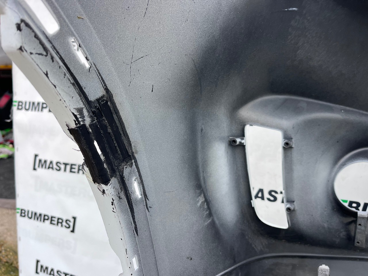 Suzuki Vitara All Grip Sz-t Mk4 2015-2018 Front Bumper 4 Pdc Genuine [j274]