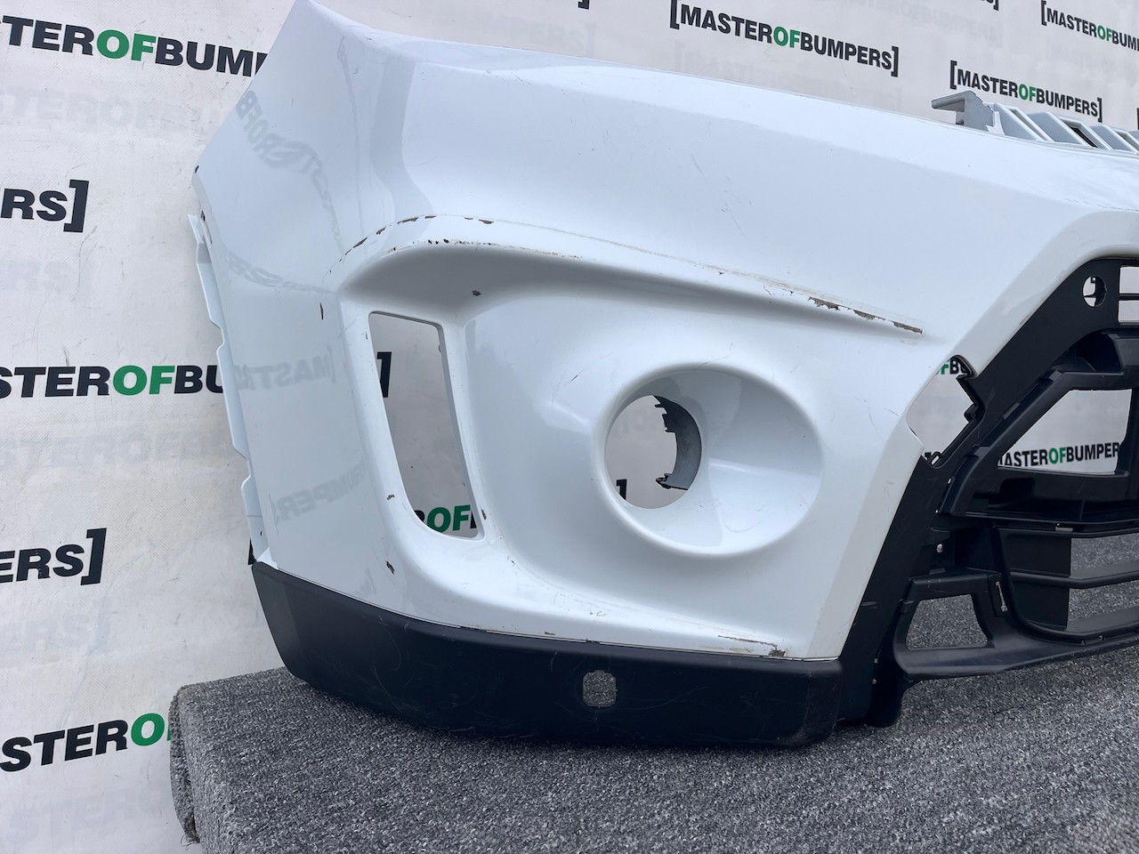 Suzuki Vitara All Grip Sz-t Mk4 2015-2018 Front Bumper 4 Pdc Genuine [j274]