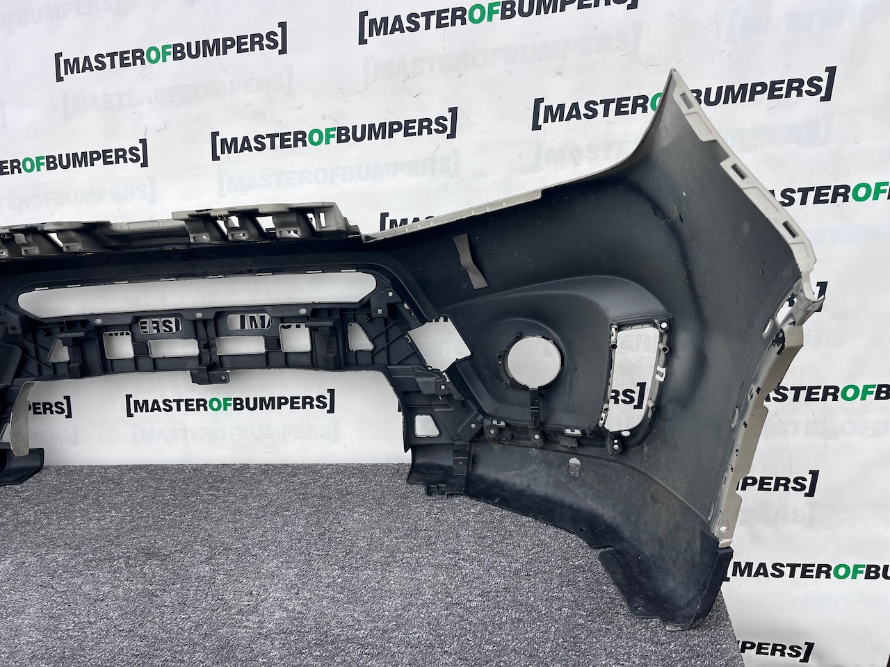 Suzuki Vitara Sz-t Mk4 Lift Hatch 2019-2024 Front Bumper 4 Pdc Genuine [j286]