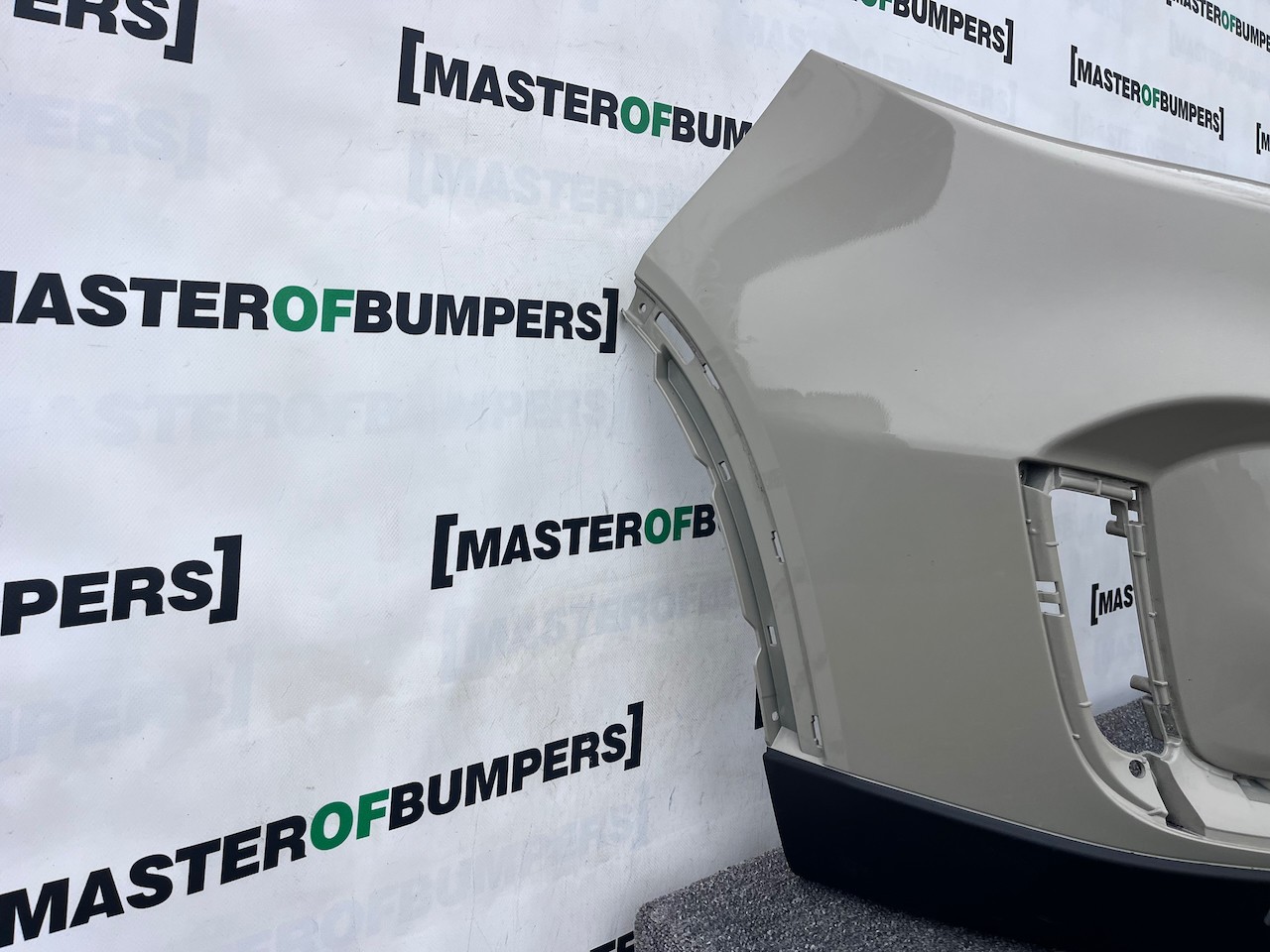 Suzuki Vitara Sz-t Mk4 Lift Hatch 2019-2024 Front Bumper 4 Pdc Genuine [j286]