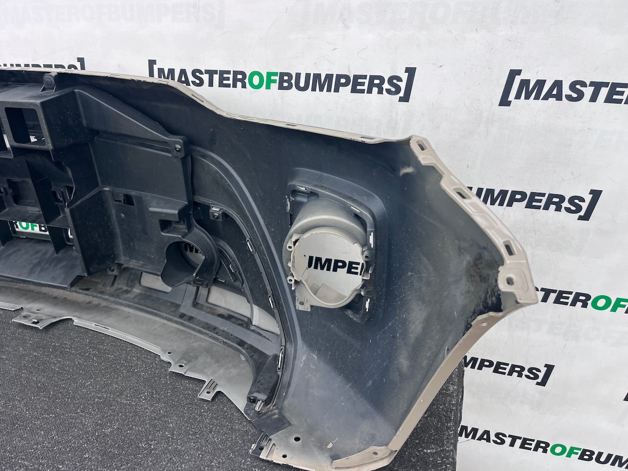 Suzuki Ignis Mhev Hybrid Allgrip Hatchback 2020-2024 Front Bumper Genuine [j230]
