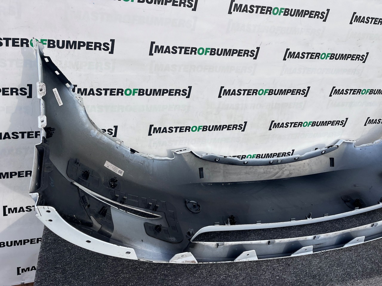 Tesla Y Model Y 2020-2024 Front Bumper White 6 Pdc Genuine [p613]